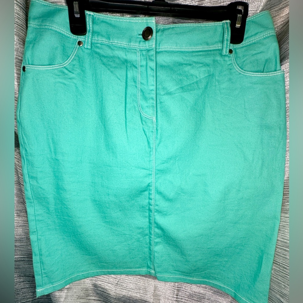 NYC & Co. - Teal Stretch Midi Skirt - Women’s Size 10